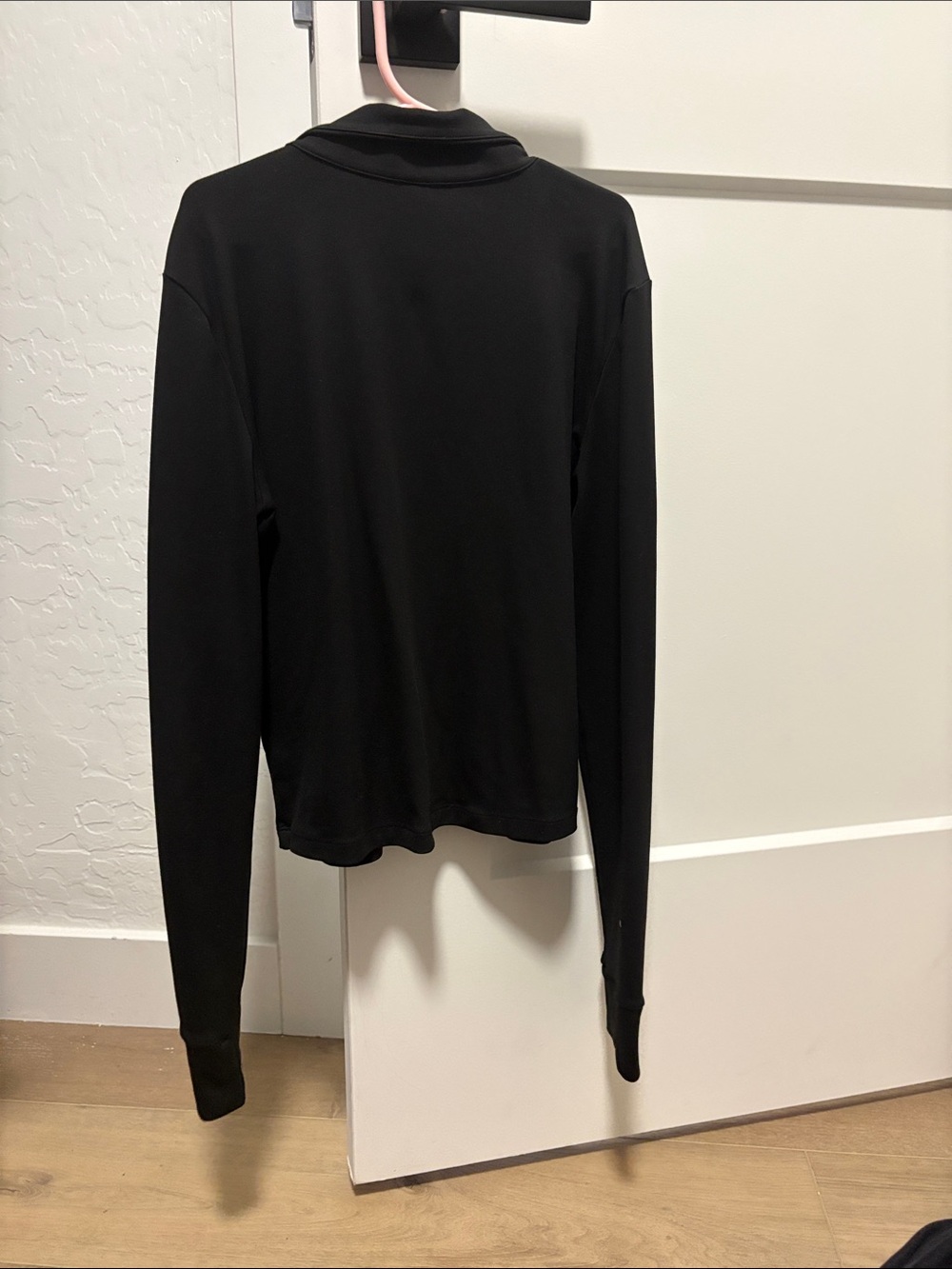 Vuori Black Half-Zip Pullover - Picture 4 of 4